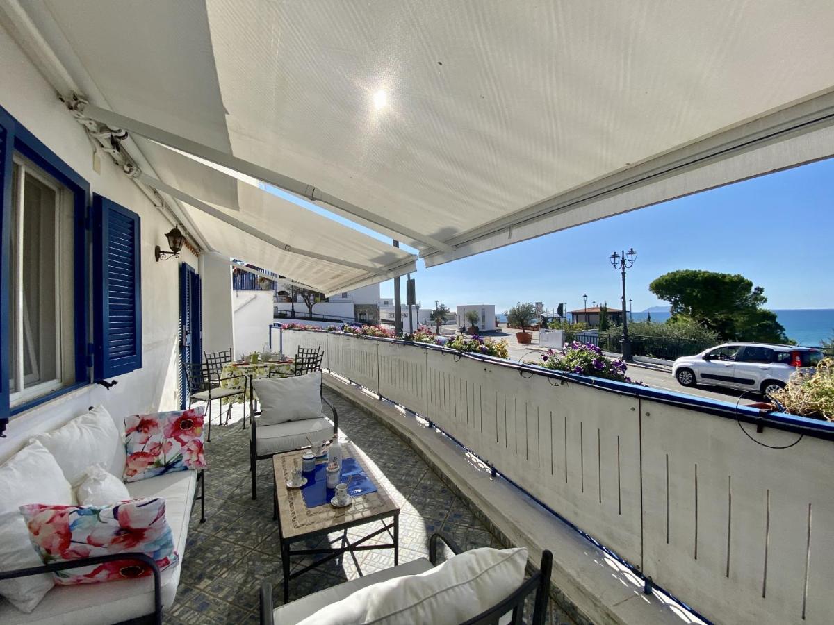 Holidaycasa Mike - Con Terrazzo Vista Mare Sperlonga Exterior photo